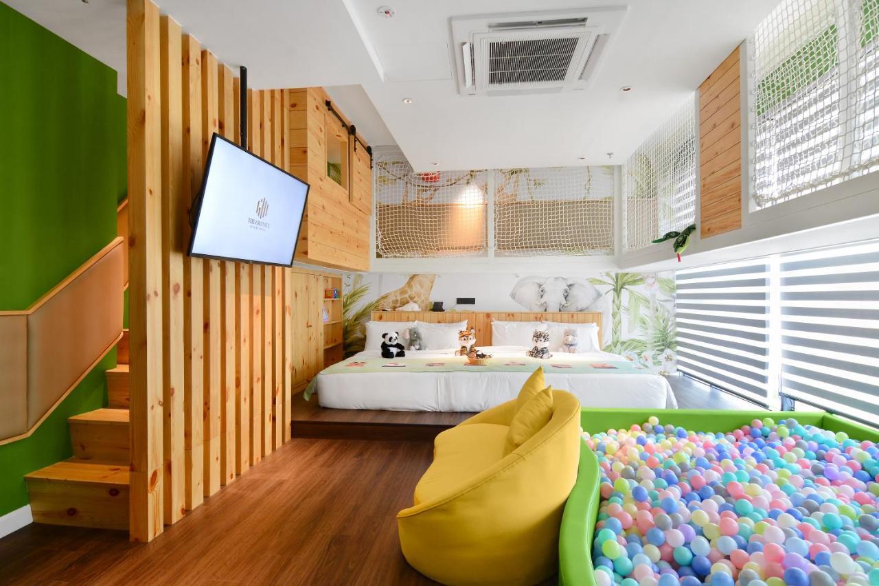 เอ็ม ซัมมิต 191 เอ็กเซกคิวทีฟ โฮเต็ล สวีท Hotel จอร์จทาวน์ ภายนอก รูปภาพ
